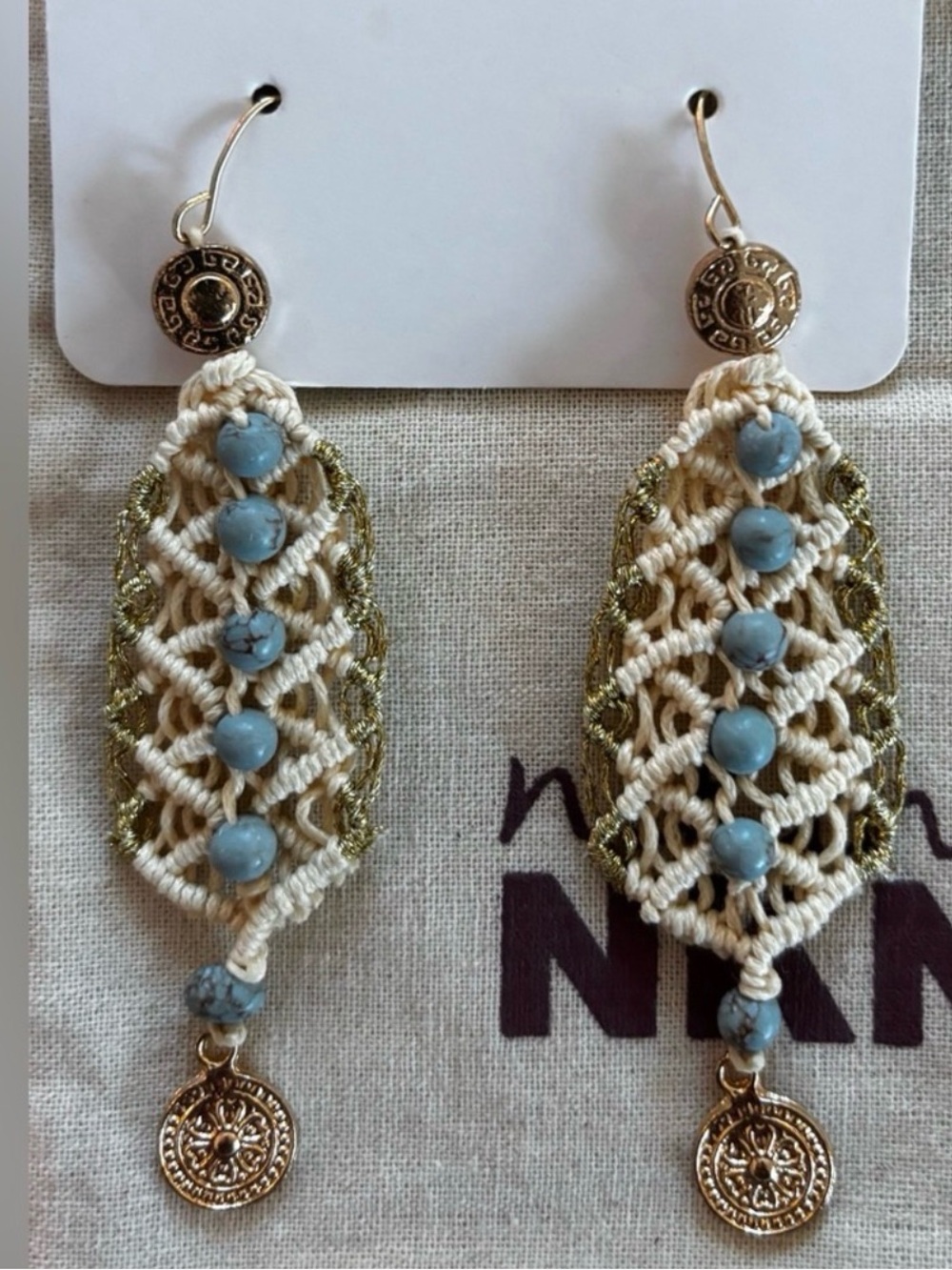 NWT NKN
Nekane Kant Boho Macrame Dangle
Earrings Turquoise Beads Gold